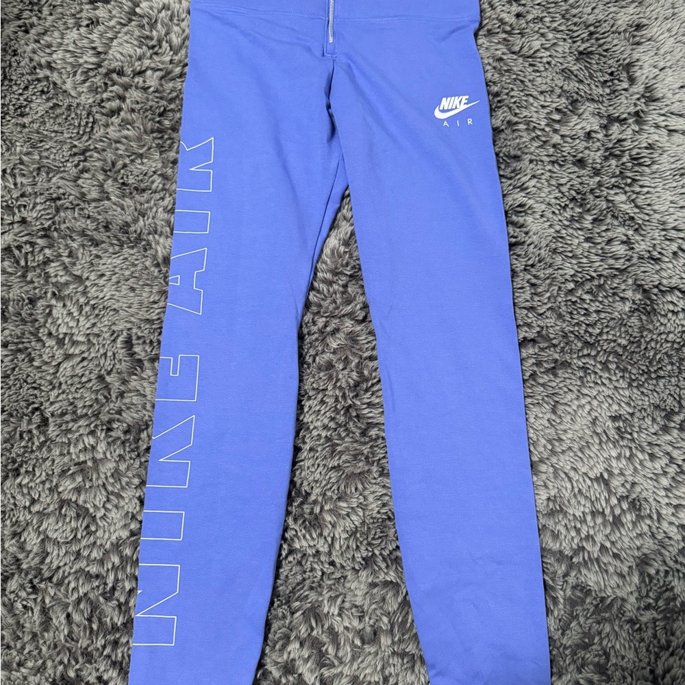 Nike Blue Leggings with Sleek Fit and Iconic Swoosh